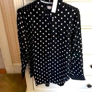 NWT Chico’s size 2 polka dot blouse